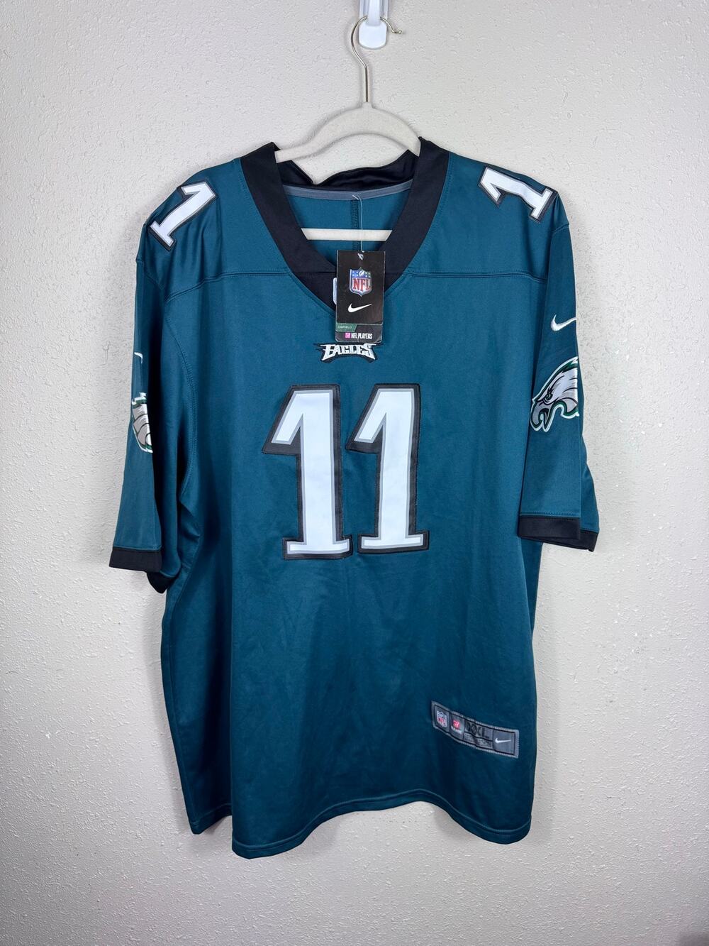 NWT Nike Philadelphia Eagles Carson Wentz #11 Jersey Size XXL